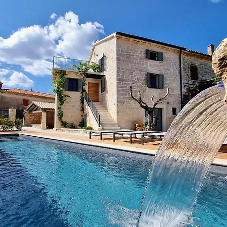 Qualia Tatil Evi *